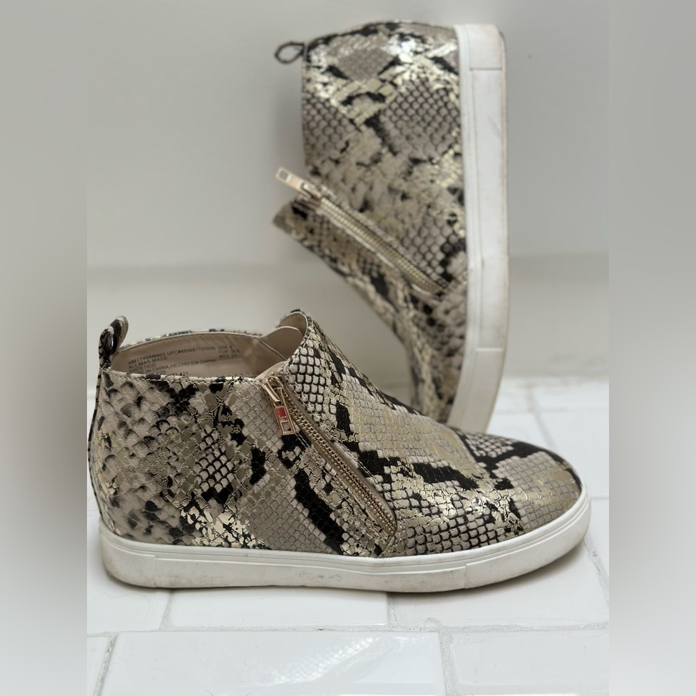 Time and Tru Wedge Sneakers